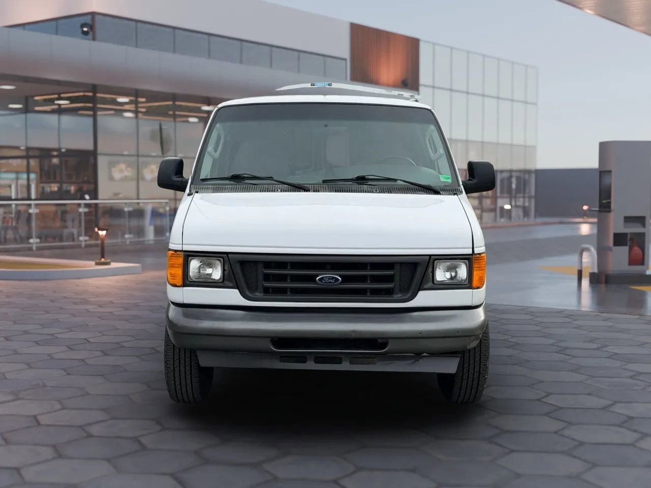 Used 2006 Ford E-250 and Econoline 250 image 3