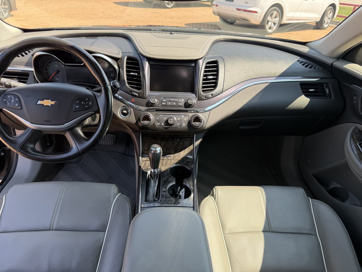 Used 2015 Chevrolet Impala LTZ FWD image 18