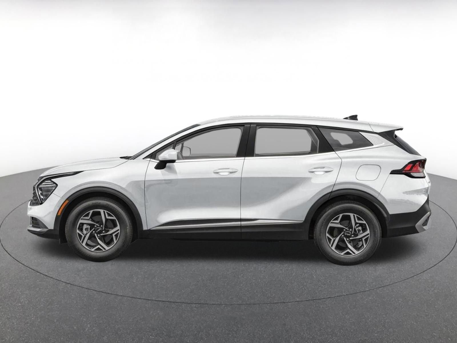 Used 2025 Kia Sportage LX FWD image 7