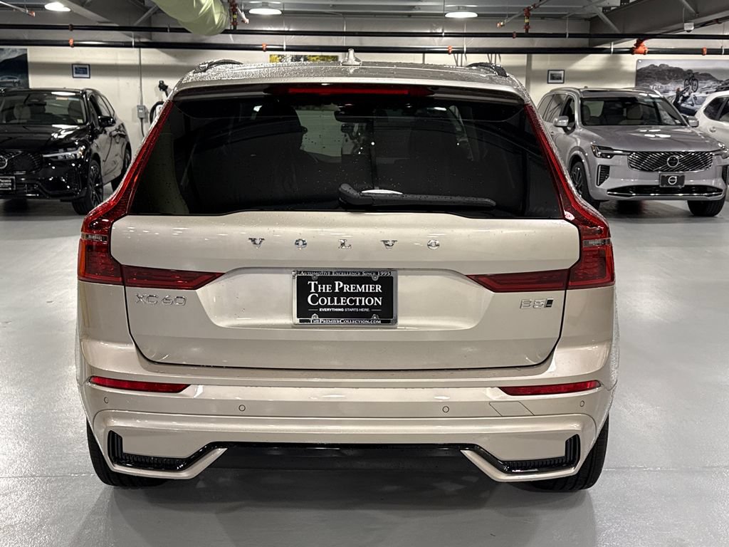 Used 2026 Volvo XC60 B5 Plus w/ Climate Package AWD/4WD image 3