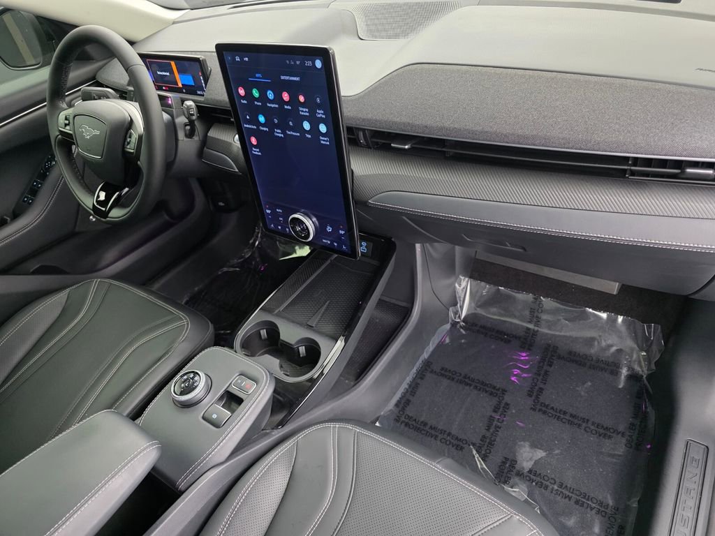 Used 2024 Ford Mustang Mach-E Premium image 31