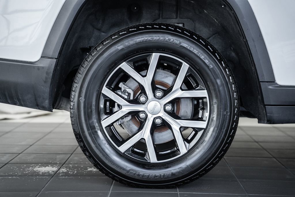 Used 2024 Jeep Grand Cherokee L Limited image 25