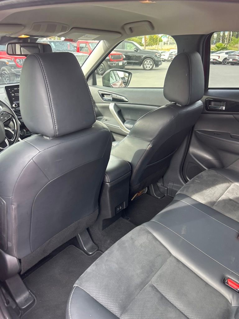 Used 2025 Mitsubishi Eclipse Cross SE image 12