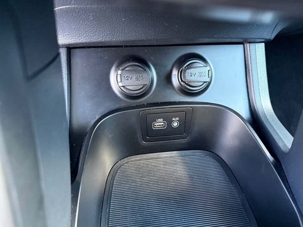 Used 2019 Hyundai Santa Fe XL AWD/4WD image 28