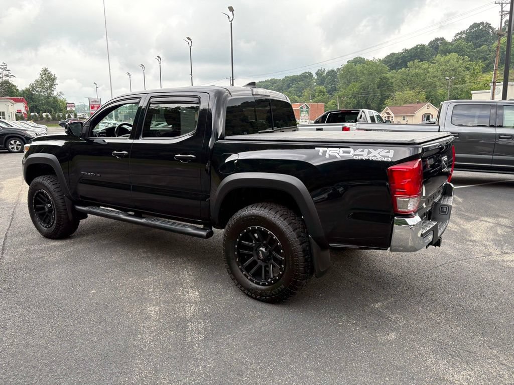 Used 2017 Toyota Tacoma TRD Off-Road w/ Tow Package (A/T) AWD/4WD video 3