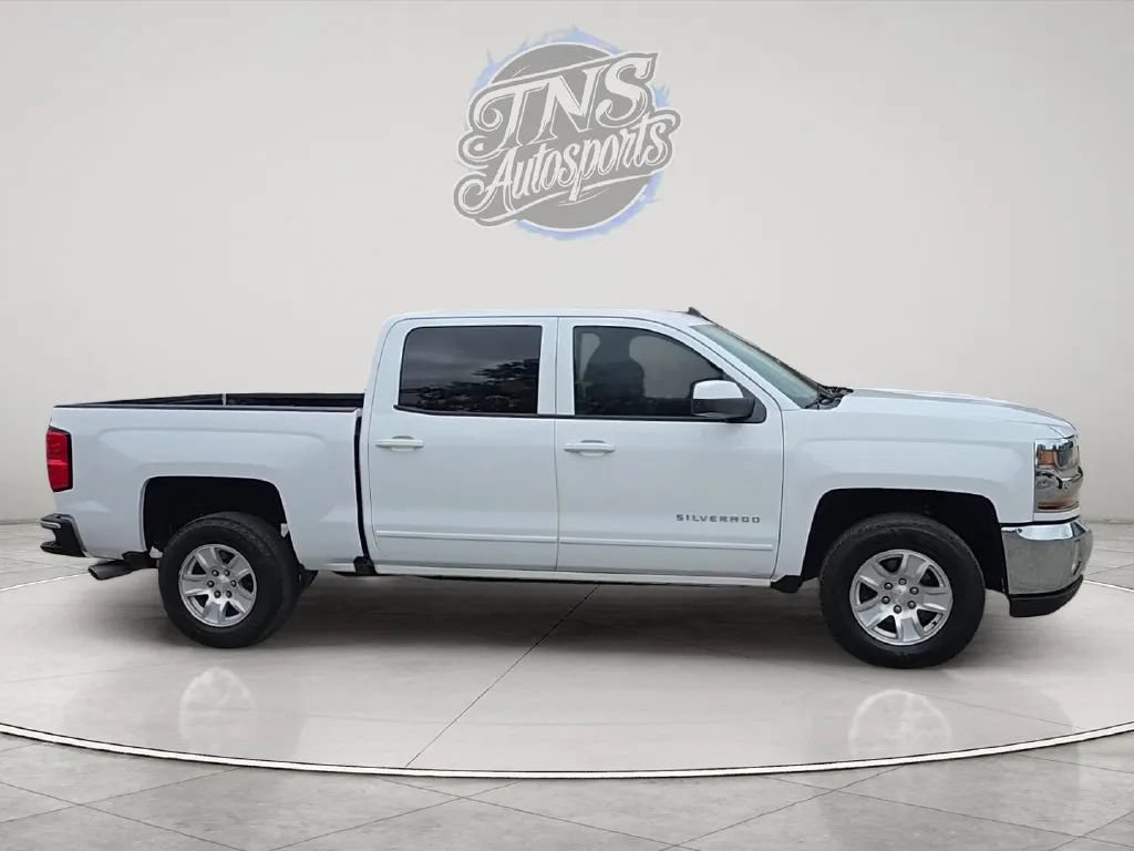 Used 2018 Chevrolet Silverado 1500 LT w/ All Star Edition AWD/4WD image 6