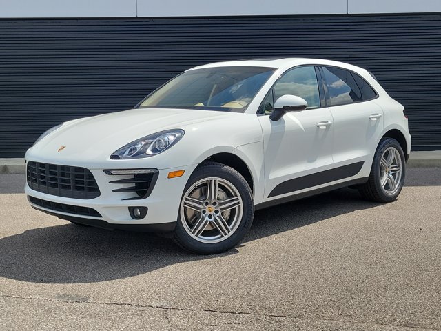 Certified 2016 Porsche Macan S AWD/4WD image 1