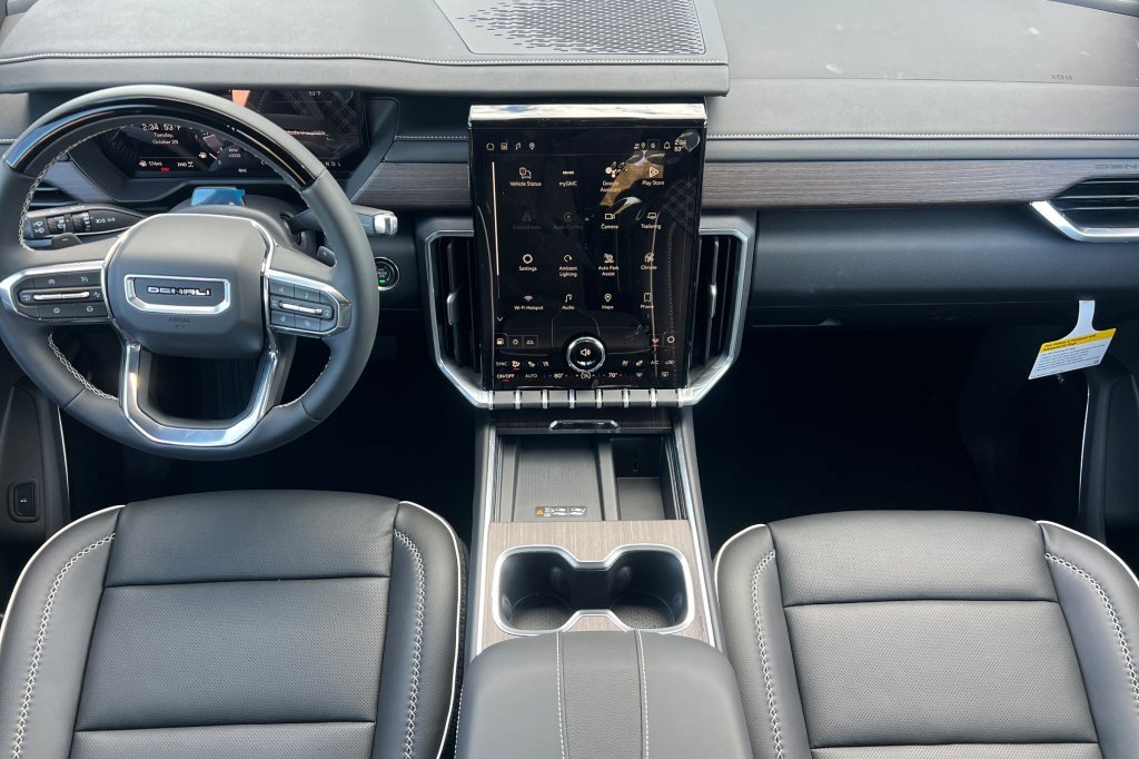 New 2026 GMC Acadia Denali w/ Super Cruise Package image 10