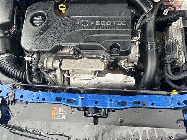 Certified 2018 Chevrolet Cruze LT w/ Convenience Package FWD image 28
