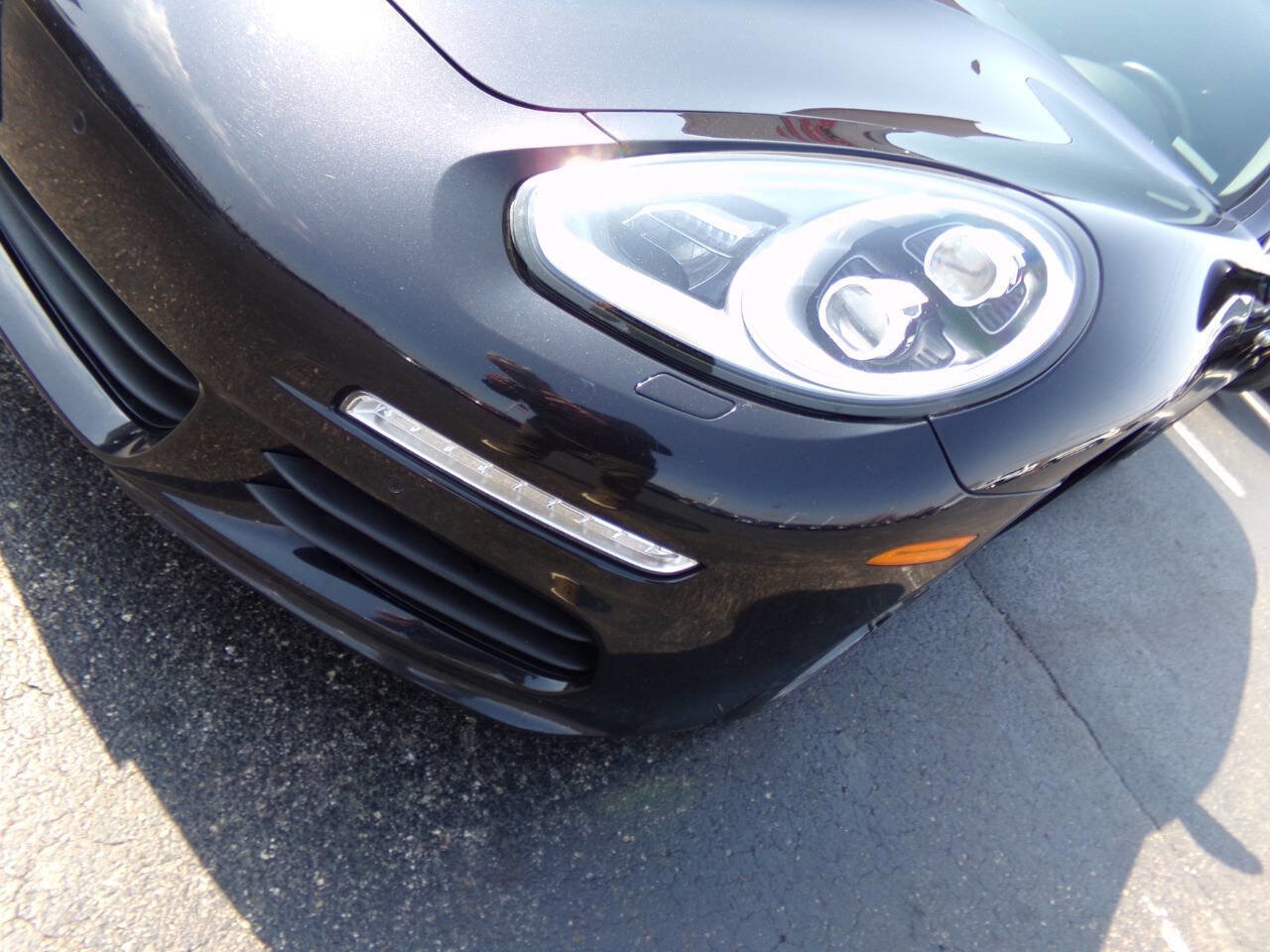 Used 2014 Porsche Panamera S image 37