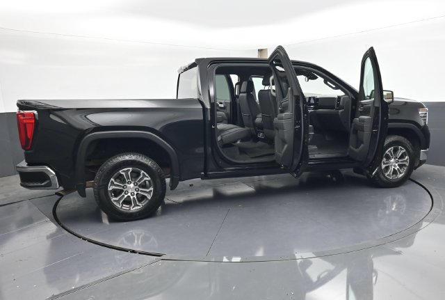 Used 2025 GMC Sierra 1500 SLT RWD image 43