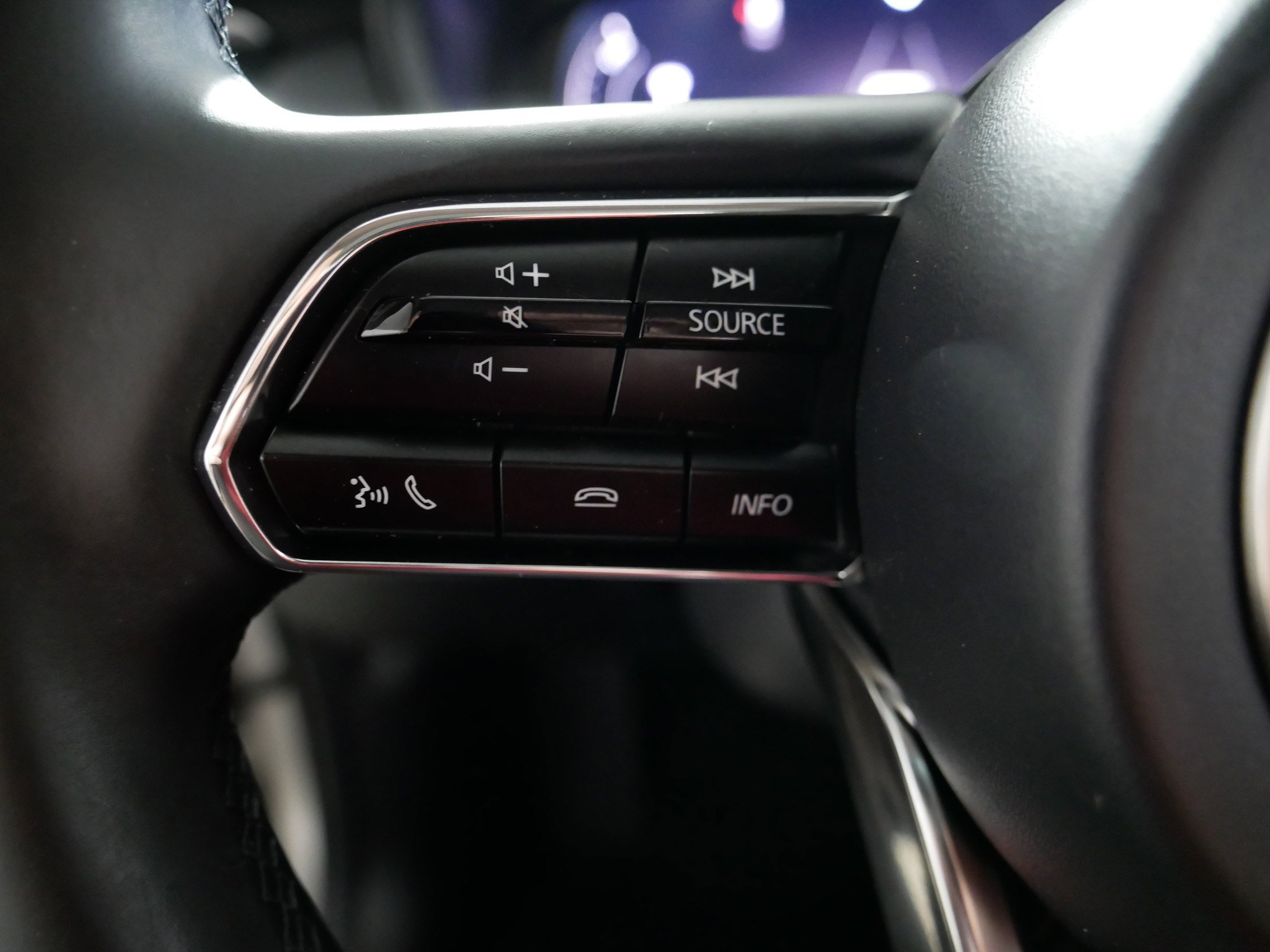 Used 2024 MAZDA CX-90 Plug-In Hybrid w/ Preferred AWD/4WD image 27