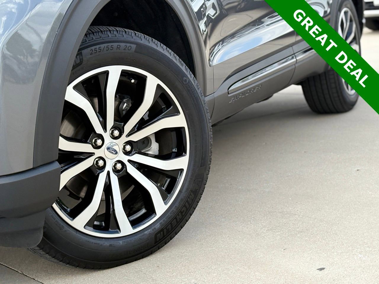 Used 2025 Ford Explorer ST-Line AWD/4WD image 11
