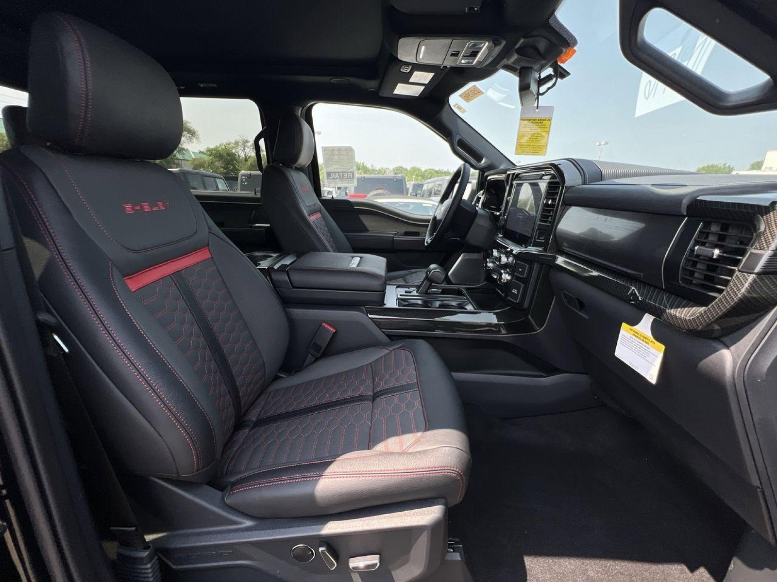 New 2025 Ford F150 Lariat w/ Equipment Group 502A High image 27