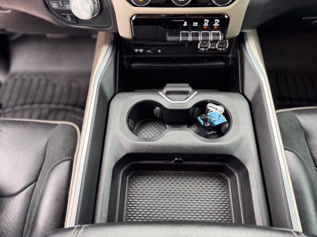 Used 2019 RAM 1500 Laramie AWD/4WD image 30