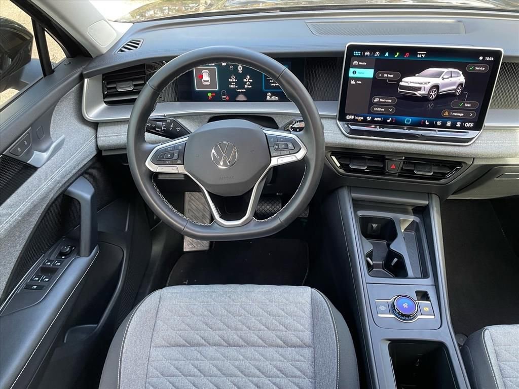 Certified 2025 Volkswagen Tiguan S image 5