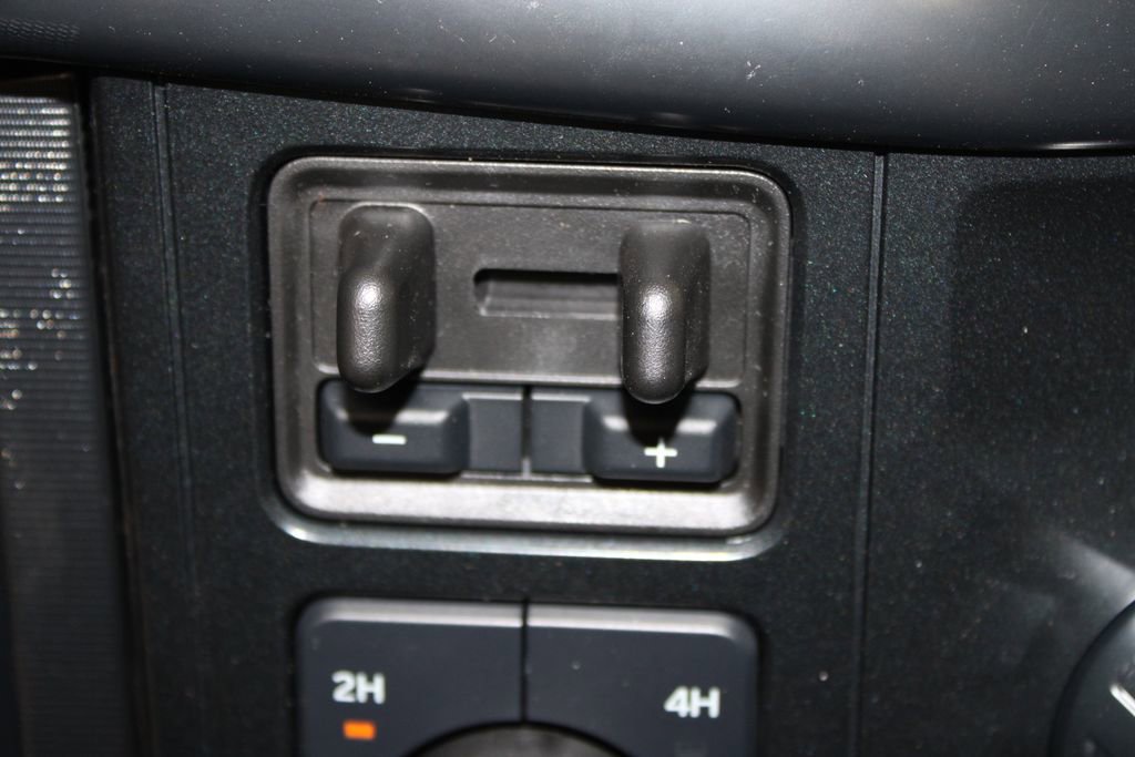 New 2025 Ford F150 Platinum w/ Equipment Group 702A High image 47