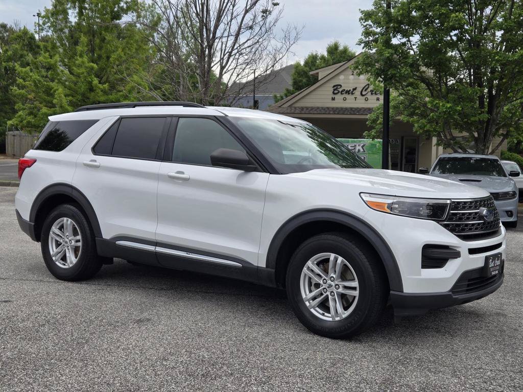 Used 2020 Ford Explorer XLT AWD/4WD image 5