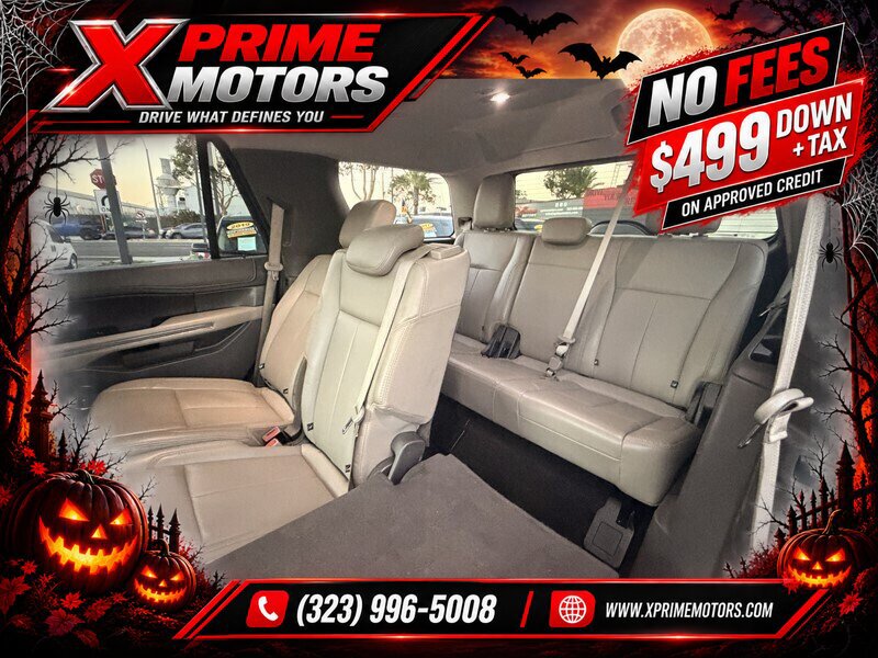 Used 2019 Ford Expedition XLT w/ Equipment Group 202A AWD/4WD image 31