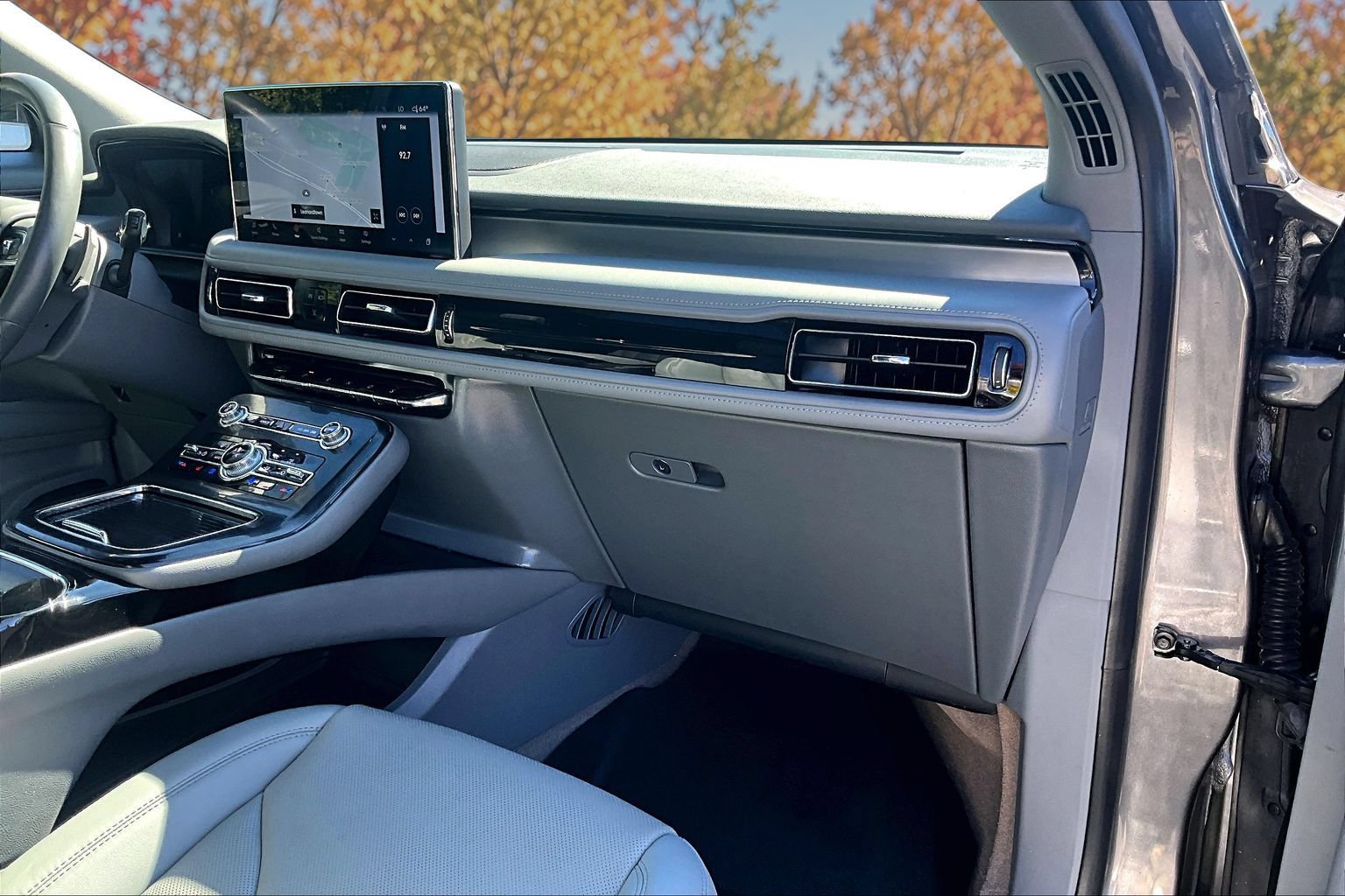 Used 2021 Lincoln Nautilus Reserve AWD/4WD image 19