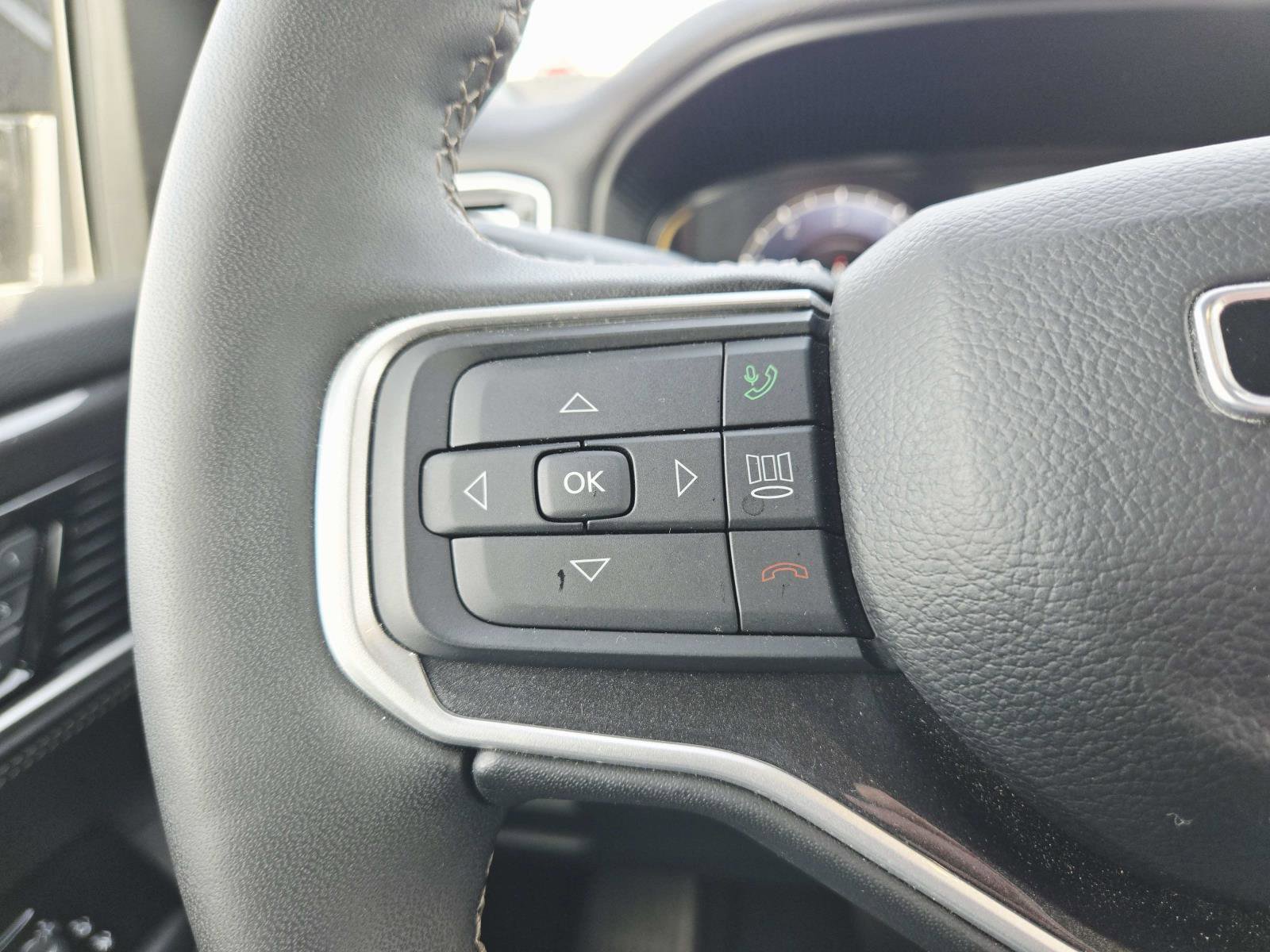 Used 2024 Jeep Wagoneer L 4WD w/ Premium Group I image 28