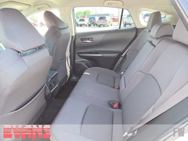 Used 2022 Toyota Venza LE AWD/4WD image 22