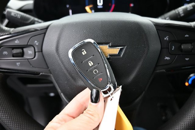 Used 2025 Chevrolet TrailBlazer LT AWD/4WD image 35
