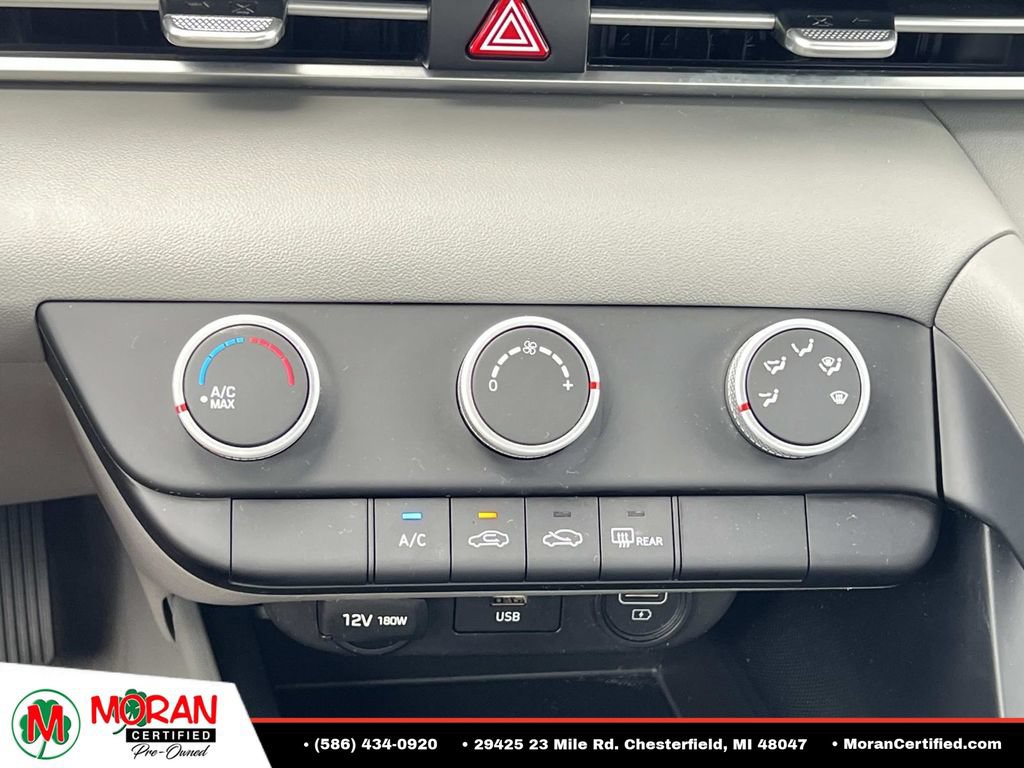 Used 2021 Hyundai Elantra SE FWD image 21