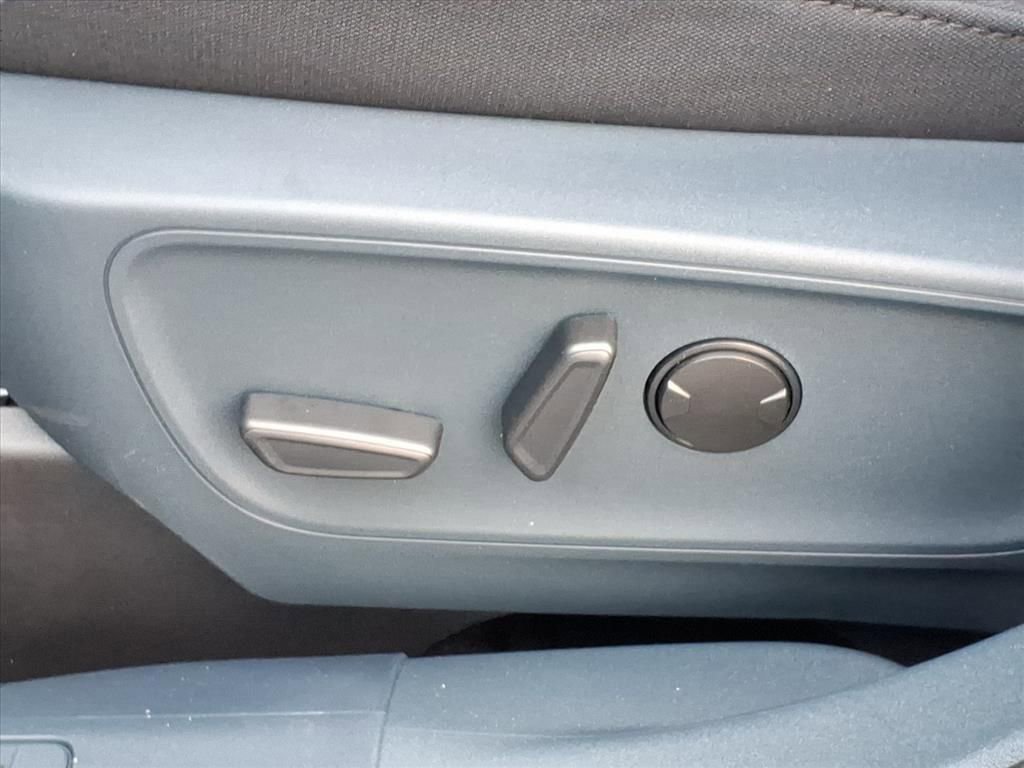 New 2026 Ford Maverick XLT w/ XLT Luxury Package image 18