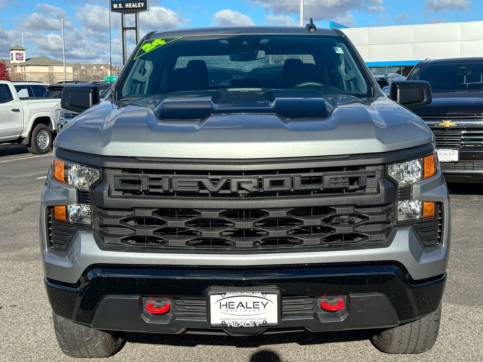 Certified 2024 Chevrolet Silverado 1500 Custom Trail Boss w/ LPO, Dark Essentials Package image 2