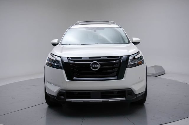 Used 2023 Nissan Pathfinder SL w/ SL Premium Package AWD/4WD image 13
