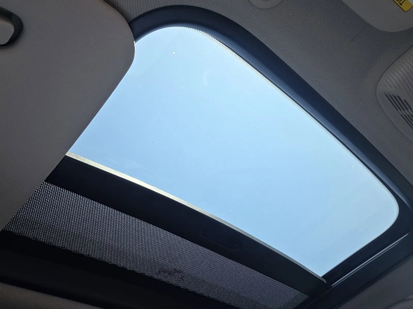 Used 2019 MINI Cooper 2-Door Hardtop image 22