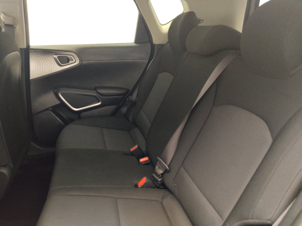 Used 2021 Kia Soul LX FWD image 18