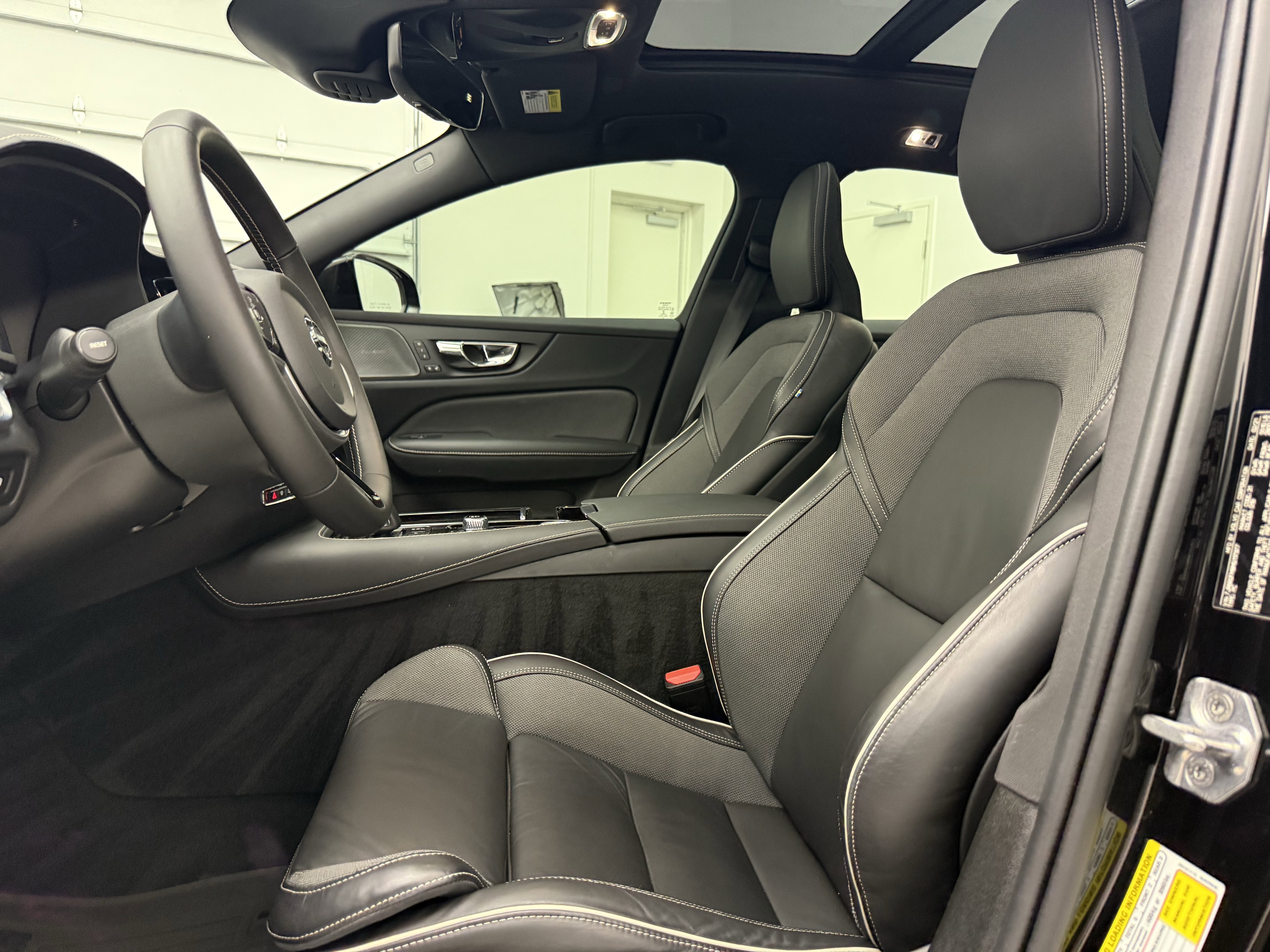 Used 2021 Volvo S60 T8 R-Design w/ Climate Package AWD/4WD image 12