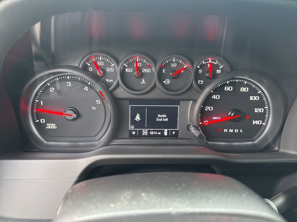 Used 2025 Chevrolet Silverado 2500 Custom w/ Custom Value Package image 9