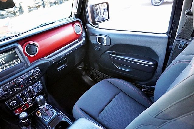 Used 2020 Jeep Wrangler Unlimited Rubicon AWD/4WD image 21