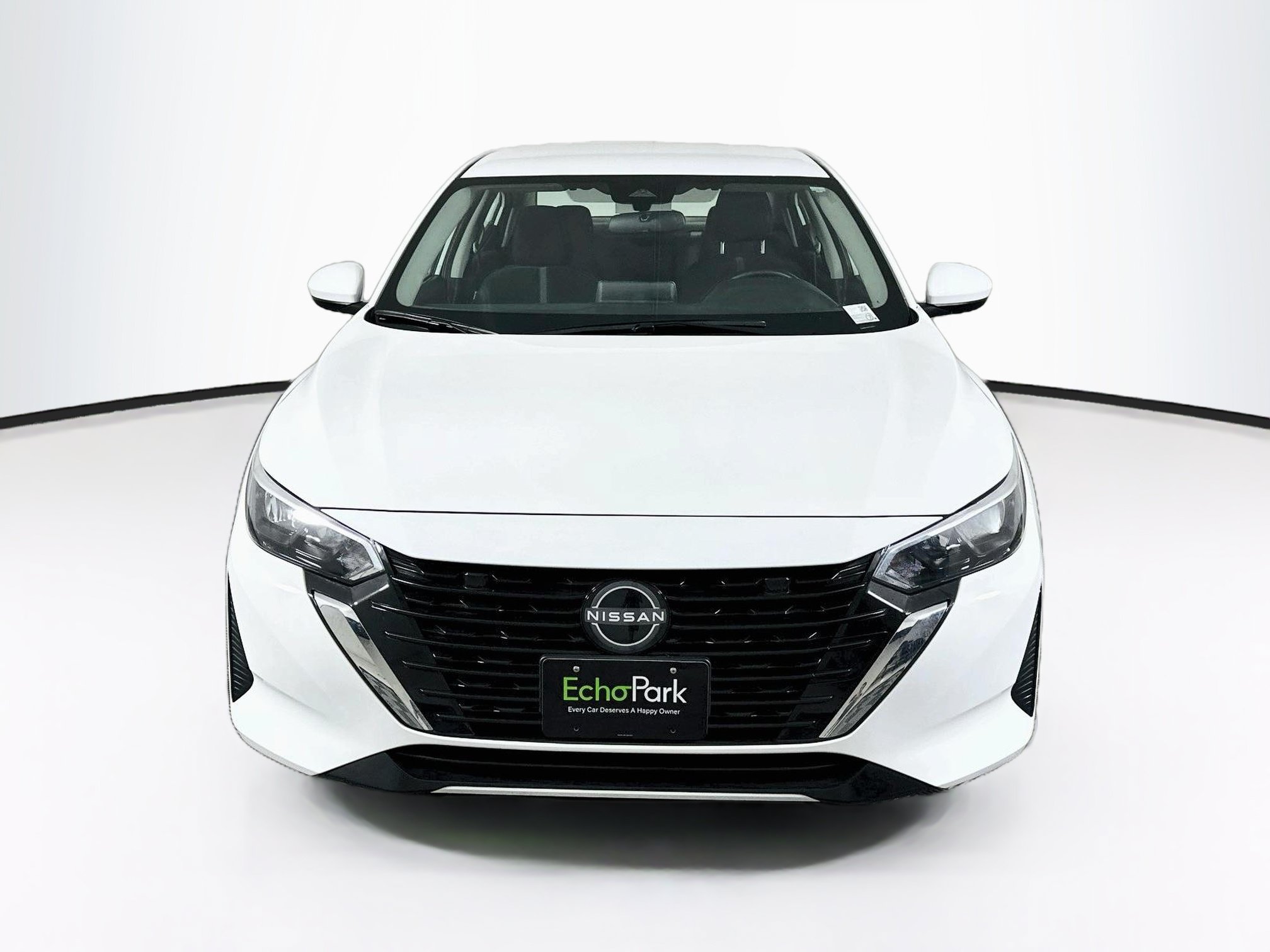 Used 2025 Nissan Sentra SV FWD image 2