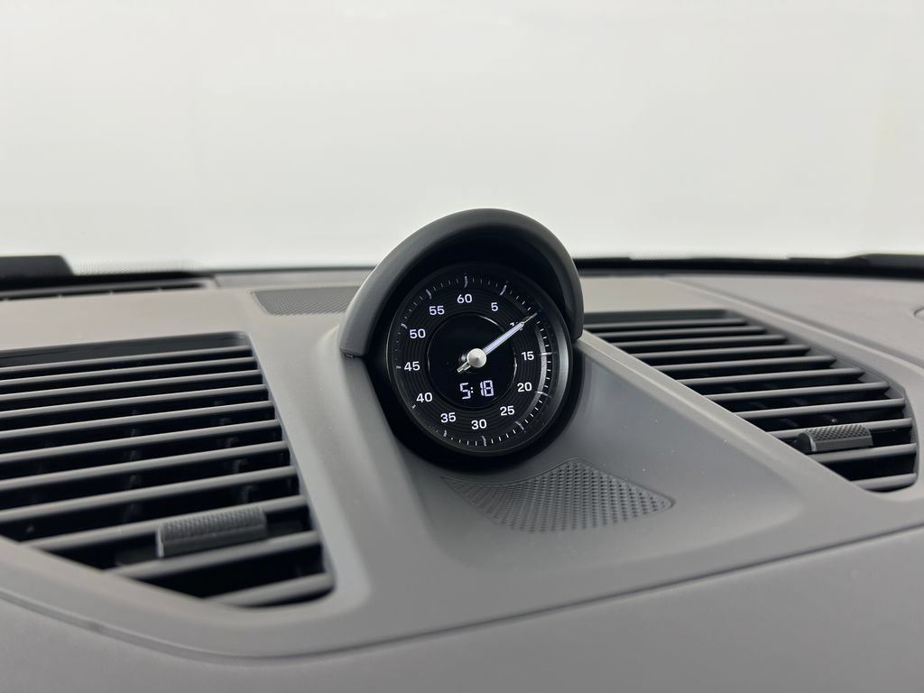 Certified 2025 Porsche 911 Carrera GTS RWD image 20