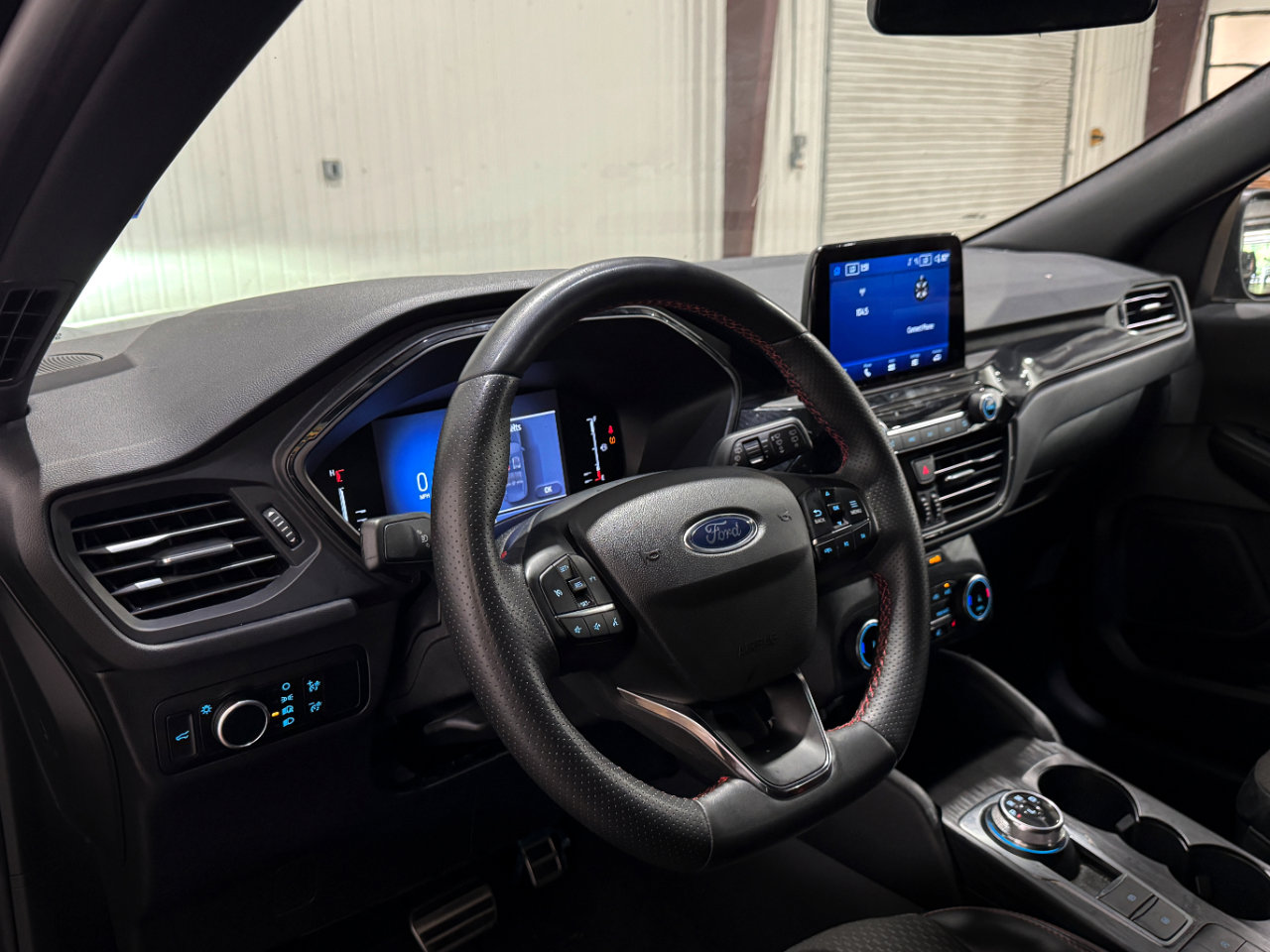 Used 2024 Ford Escape ST-Line image 5