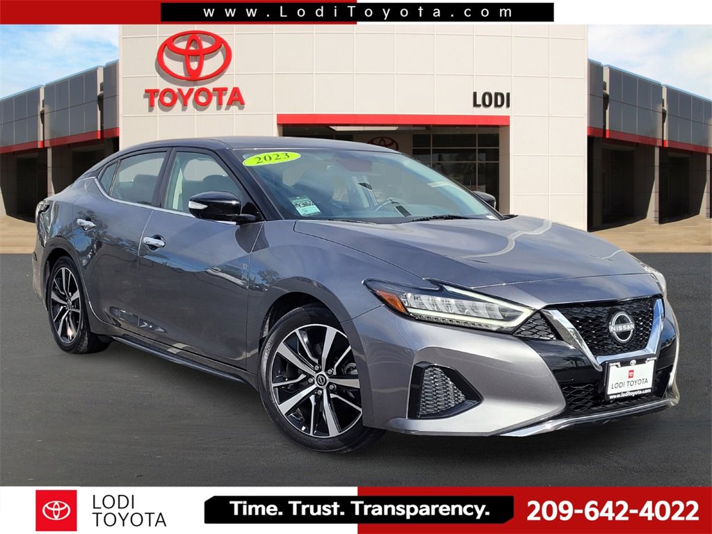 Used 2023 Nissan Maxima SV w/ Floor Mat Group