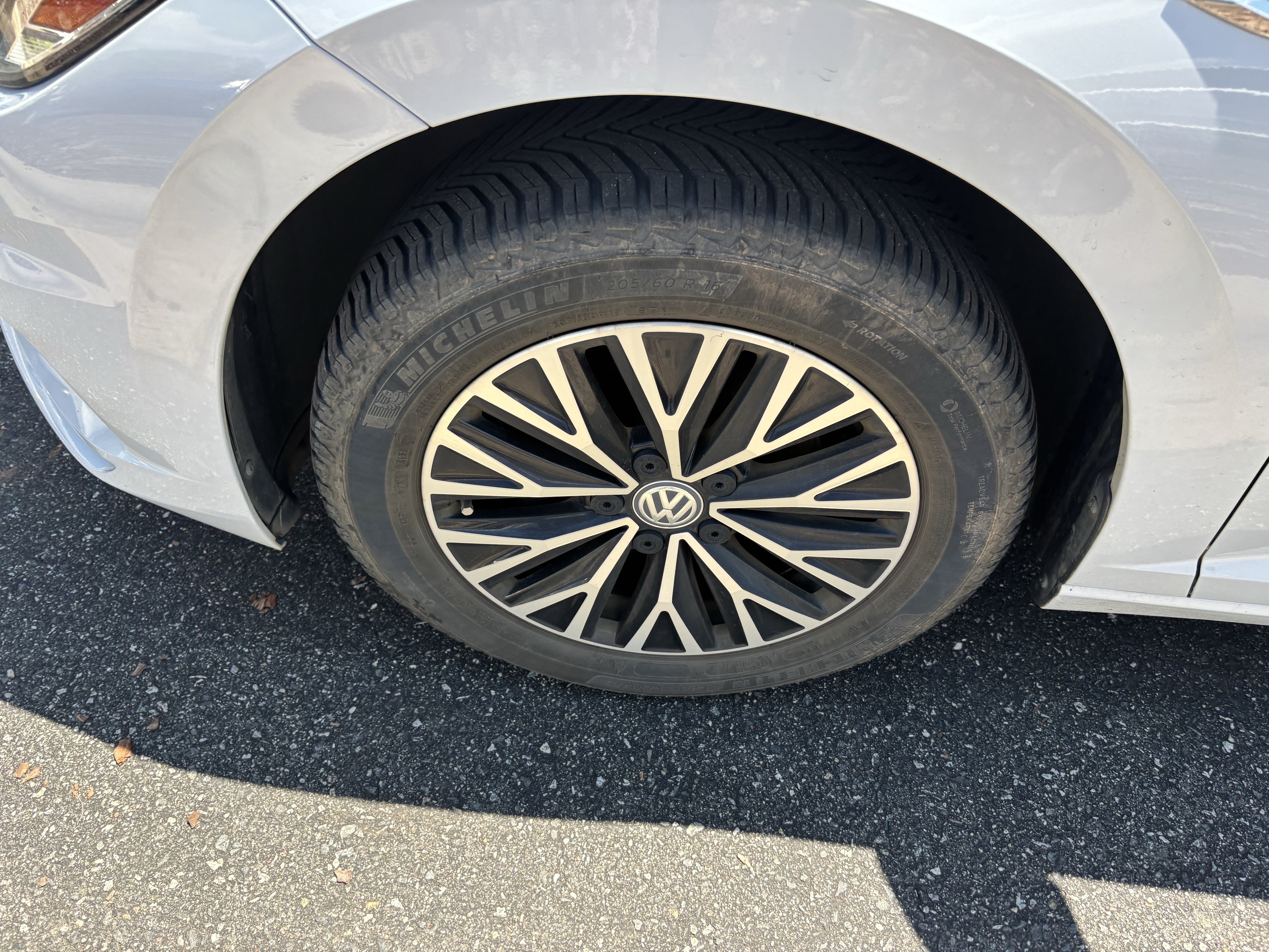 Used 2019 Volkswagen Jetta SEL FWD image 12