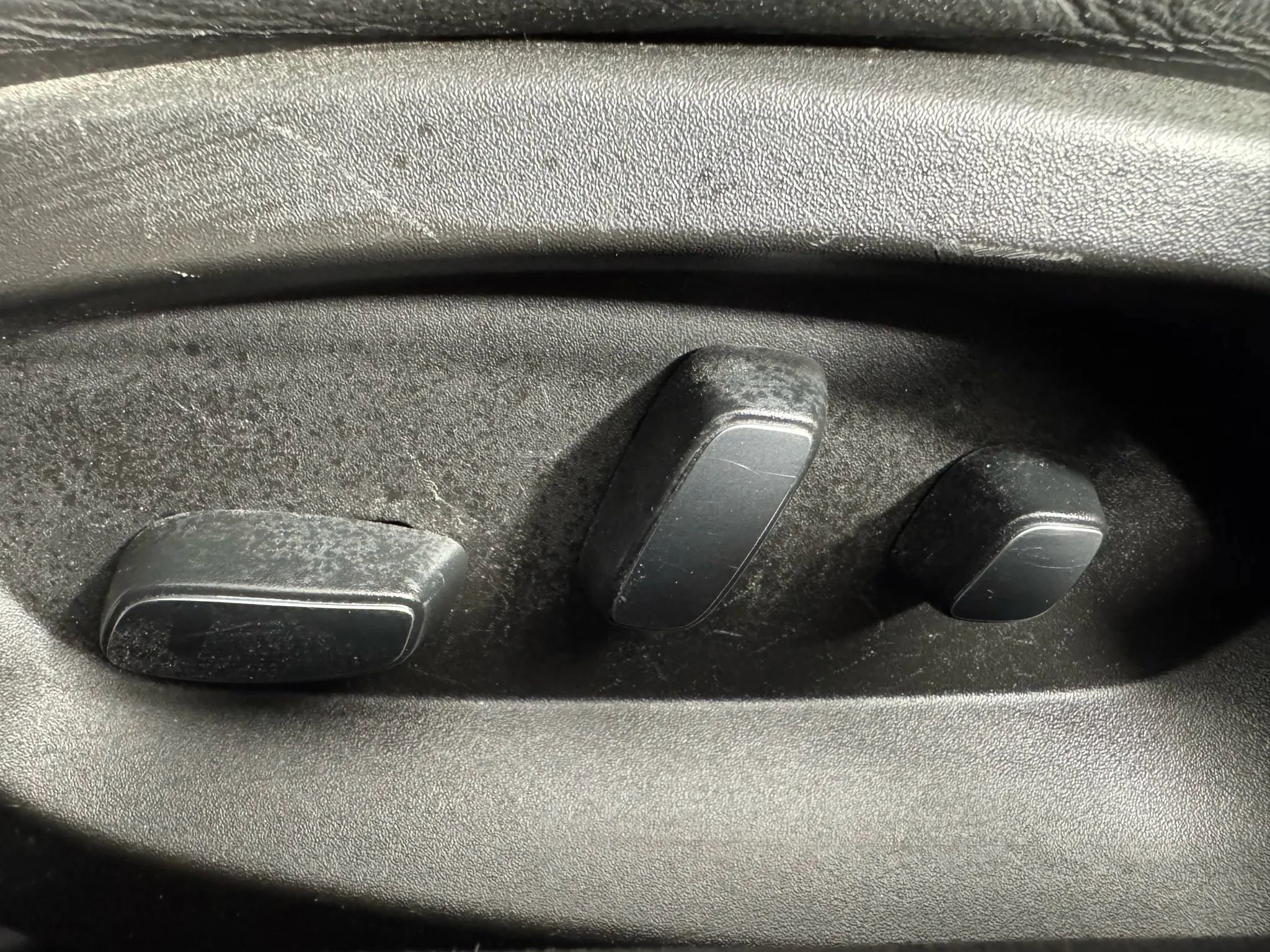 Used 2019 Chevrolet Corvette Stingray Convertible w/ 3LT Preferred Equipment Group image 38