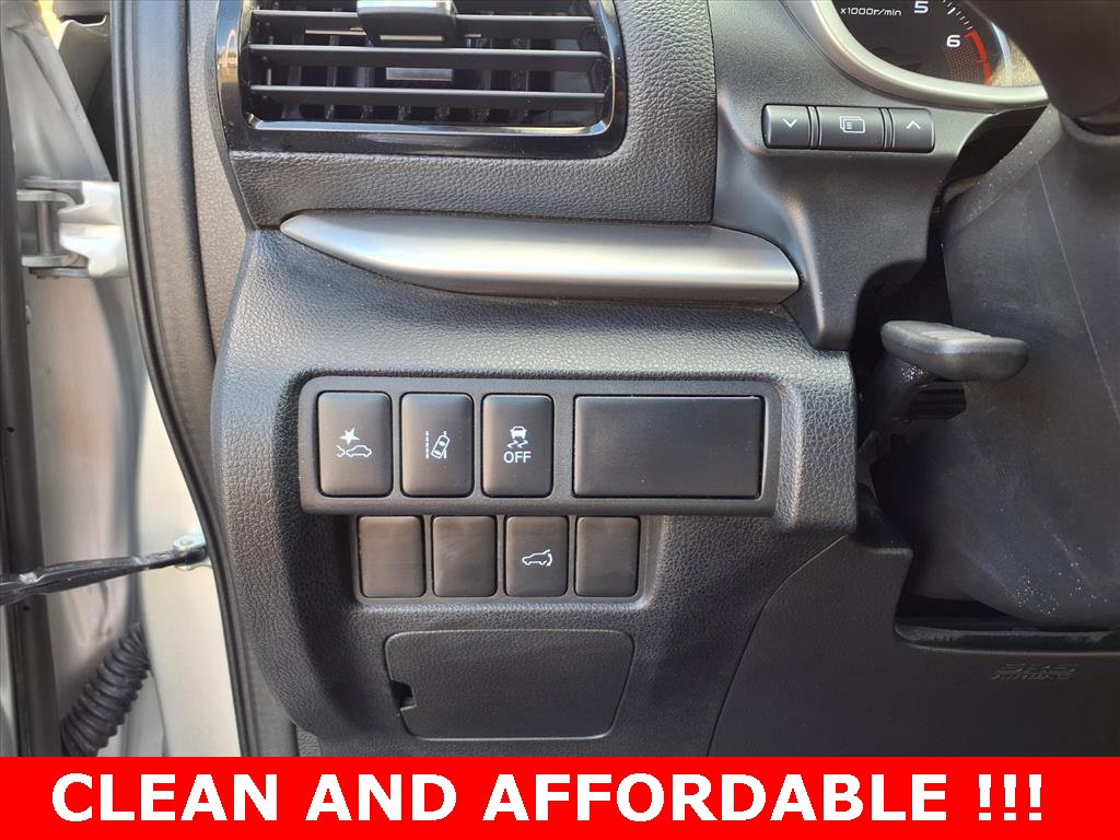 Used 2025 Mitsubishi Eclipse Cross AWD image 14