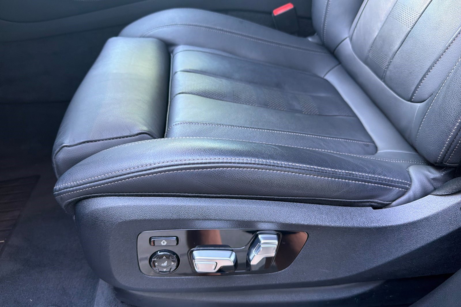 Used 2021 BMW X5 xDrive45e w/ Premium Package 3 image 14