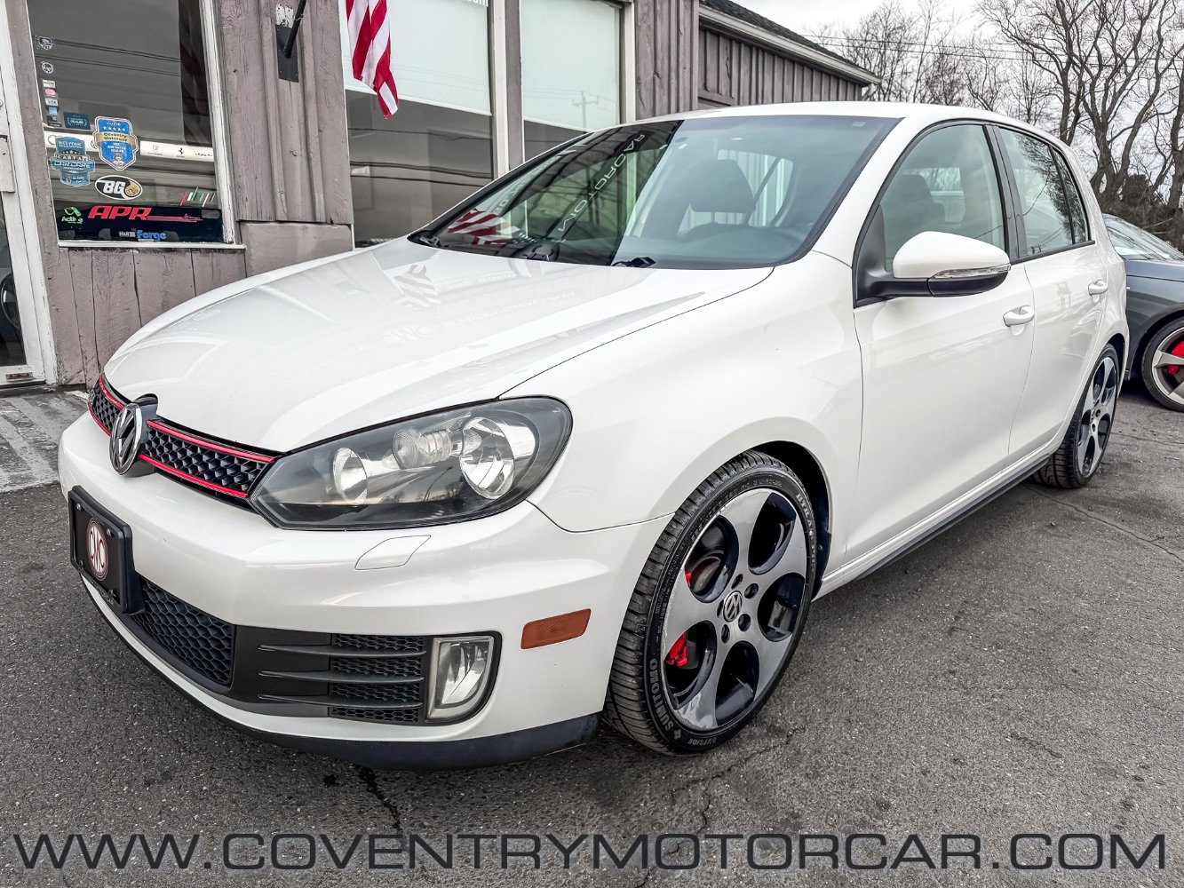 Used 2012 Volkswagen Golf 4-Door image 2