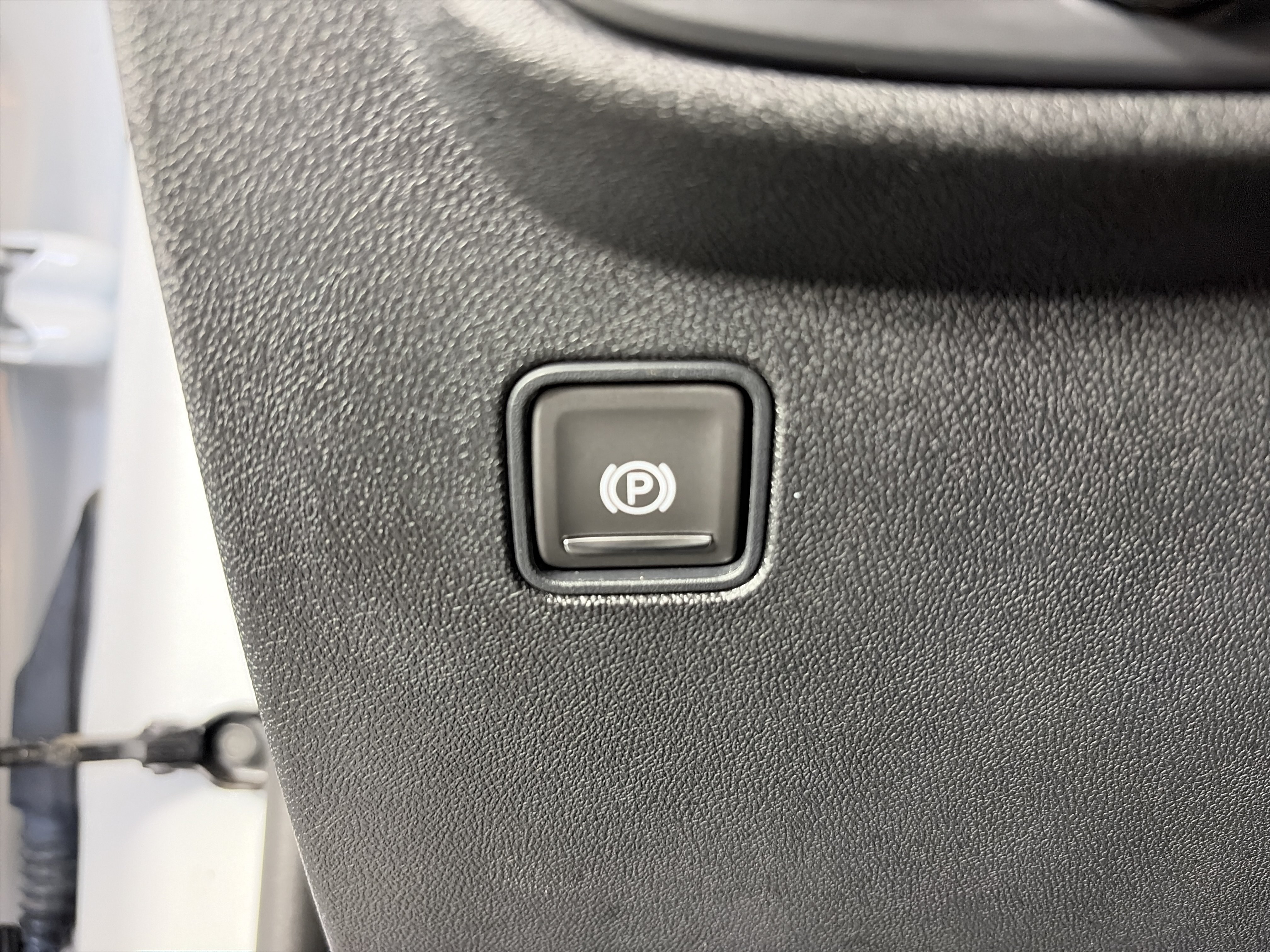 Used 2024 GMC Terrain SLE AWD/4WD image 28