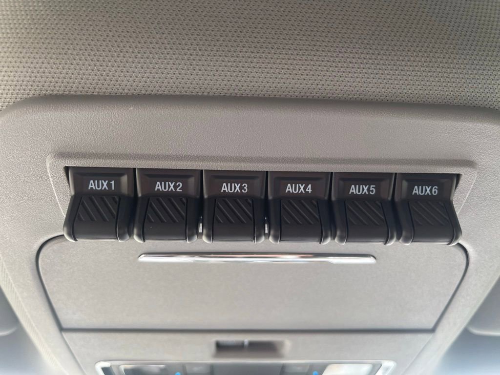 New 2025 Ford F350 Lariat w/ Lariat Ultimate Package image 28