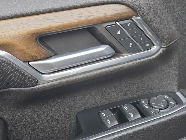 Used 2024 Chevrolet Silverado 3500 High Country image 40