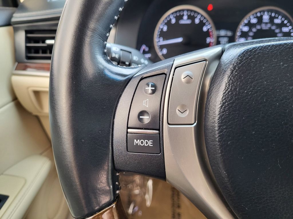 Used 2013 Lexus ES 350 w/ Luxury Pkg image 17