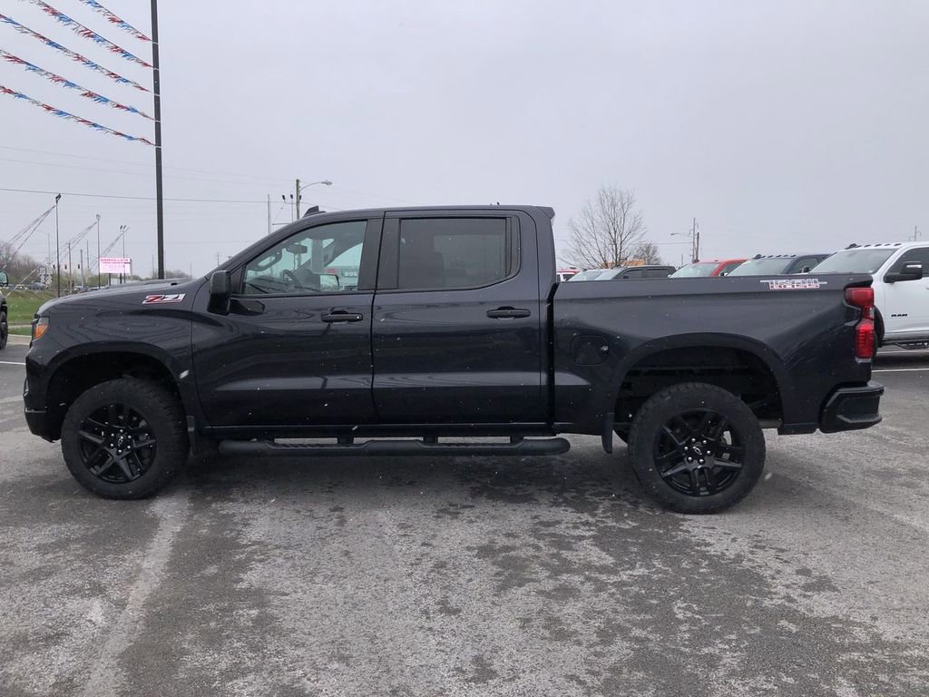 Used 2023 Chevrolet Silverado 1500 Custom Trail Boss AWD/4WD image 11